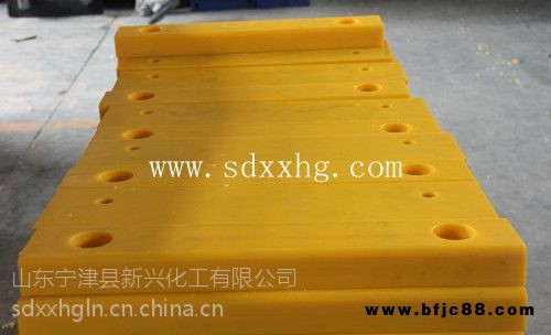 耐海水腐蝕 高抗沖擊 碼頭港口護弦貼面板 新興化工專業(yè)生產(chǎn)