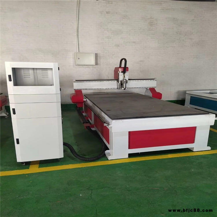 佰銳特直銷密度板雕刻機 數控雕刻機 現貨供應