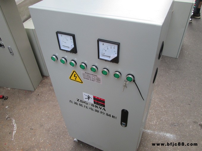直流低壓控制柜 380v/220v/24v/12v 規(guī)格型號齊全 特殊電壓可定做