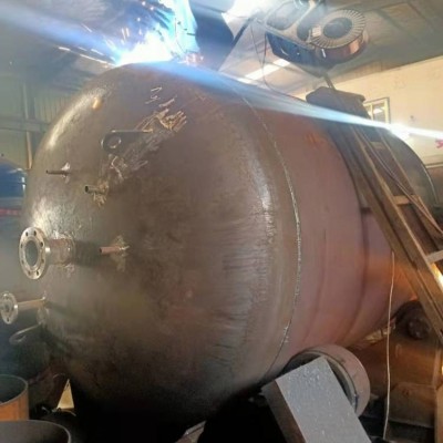 節能盤管換熱器_盤管換熱器_容積式換熱器_湖南歐力德半容積式盤管換熱器批發供應