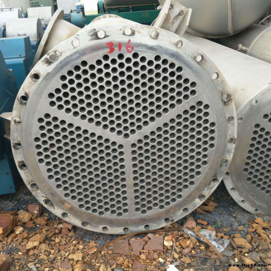 供應不銹鋼冷凝器，各種型號冷凝器，列管式冷凝器，列管式換熱器