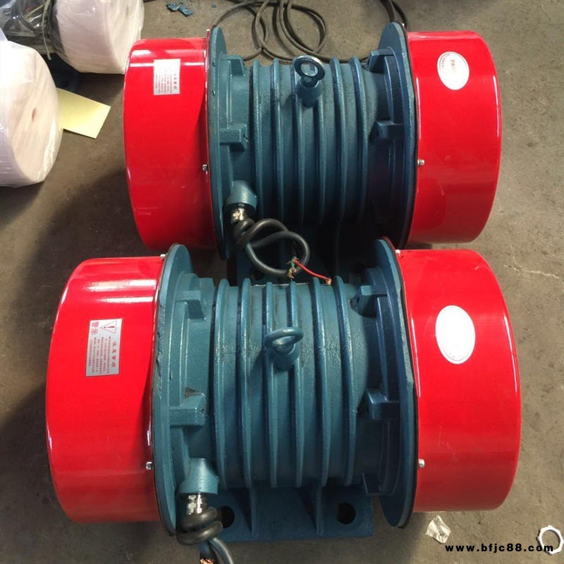 遼寧通用振動(dòng)電機(jī)-旭日電機(jī)物美價(jià)廉-通用振動(dòng)電機(jī)生產(chǎn)廠(chǎng)家