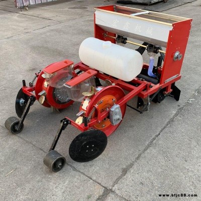 水果玉米鋪膜播種機 花生膜上扎眼機 單壟雙行花生覆膜播種機價格 紅薯旋耕起壟機