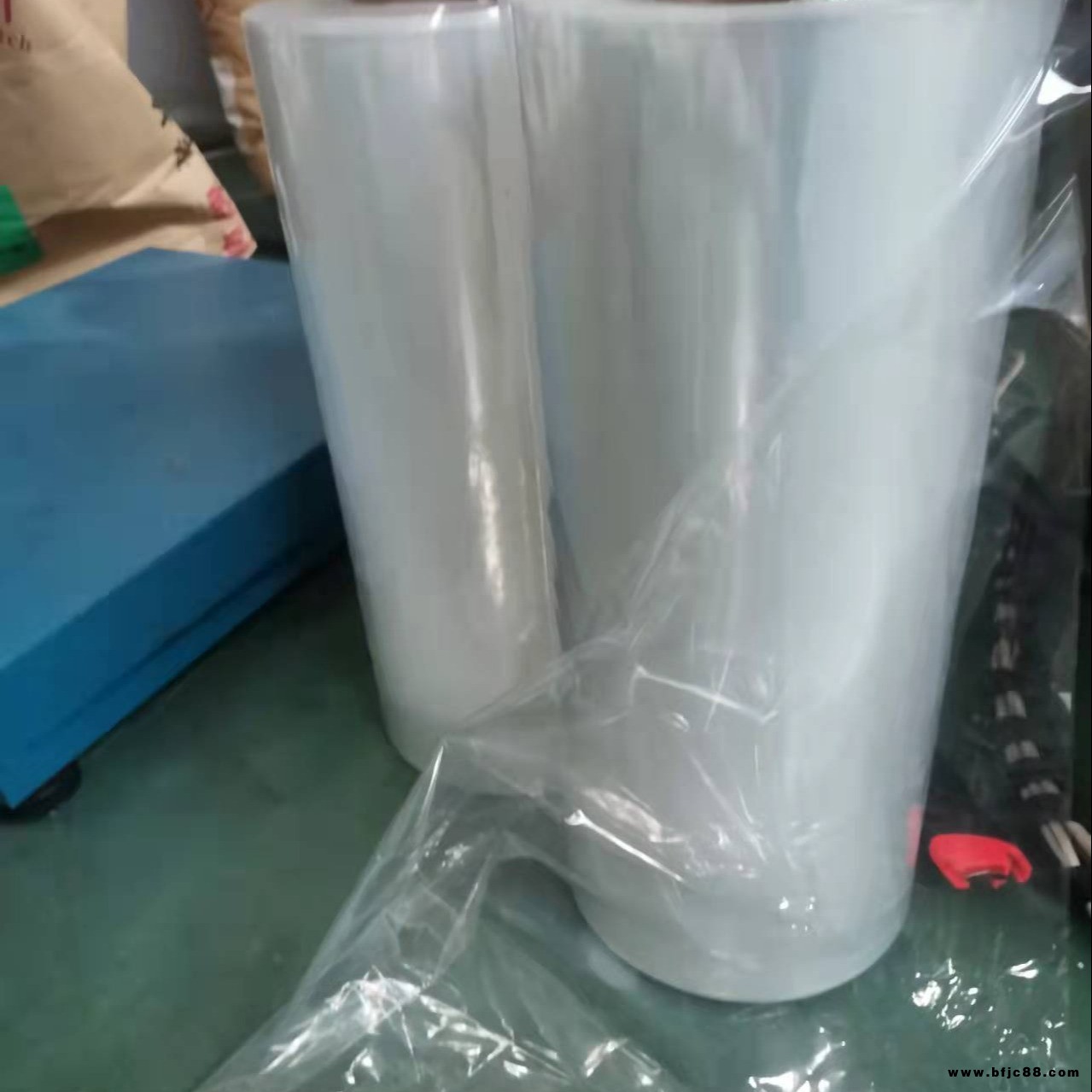 廊坊宏筑低溫膜透明對(duì)折膜  外包裝透明膜封膜批發(fā) pof熱收縮對(duì)折膜 質(zhì)量保證