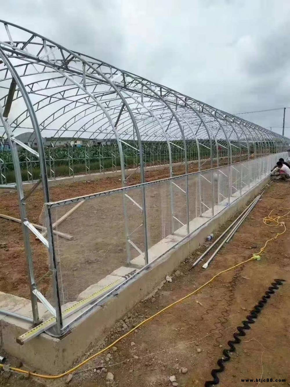 凱威C型雙膜骨架Q235B鋼材溫室雙膜骨架易維護雙膜骨架報價