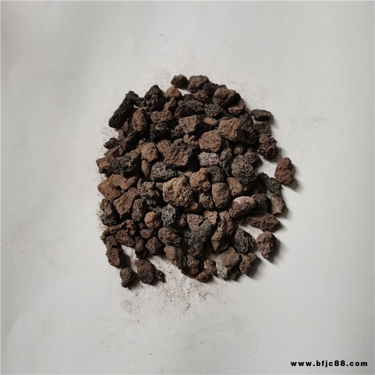 雙欣環(huán)保生產(chǎn)直銷 垃圾填埋場黑色火山巖濾料易掛膜 孔隙高 比表面積大