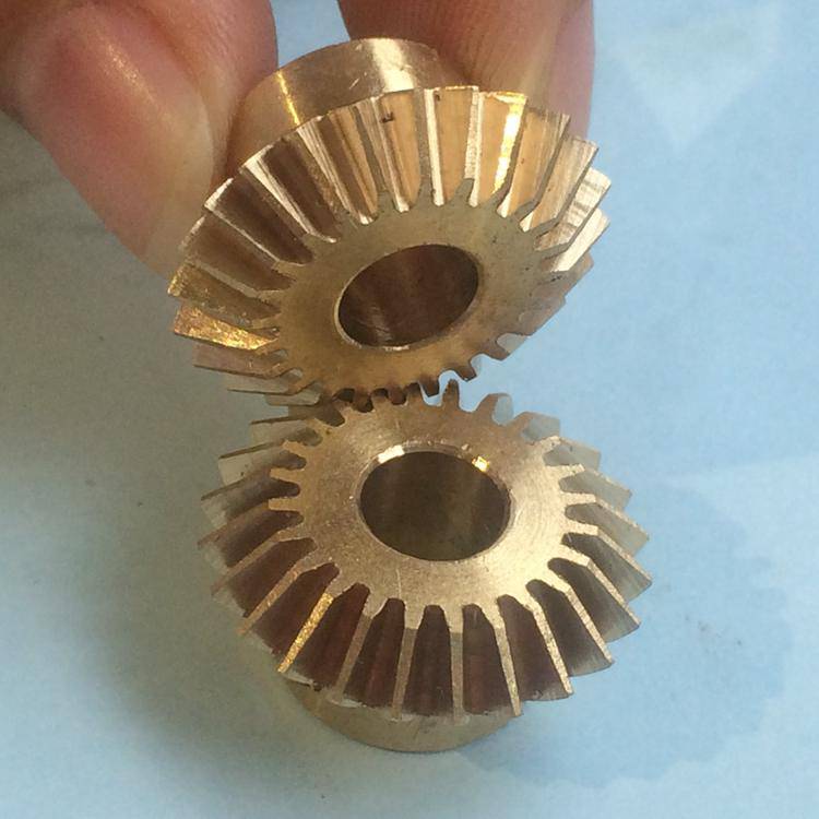 銅鋁加工 不銹鋼非標緊固件加工 數控切割 電鍍噴砂氧化處理