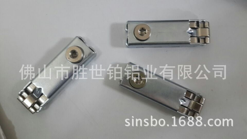 批發(fā)供應八棱柱扣件/扁鋁連接件/三卡鎖/聯(lián)板五金配件/展覽用鎖件示例圖5