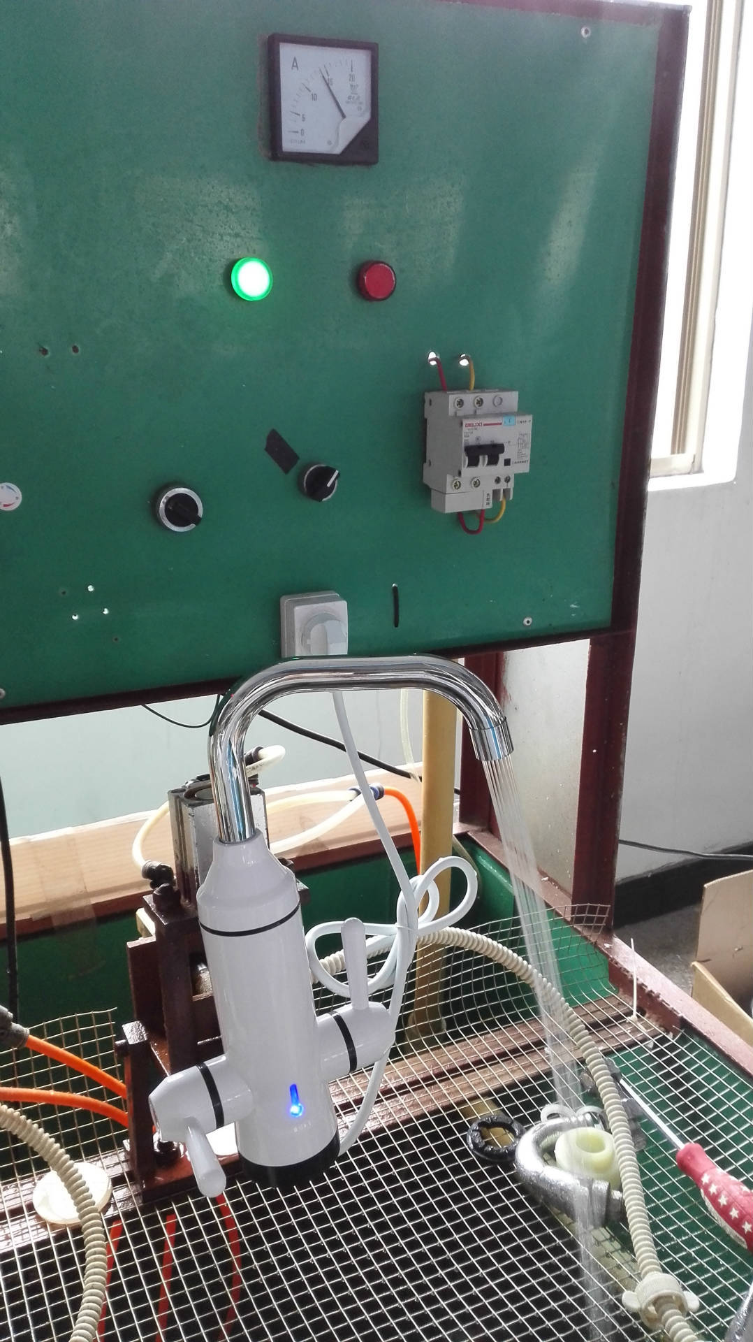 量大優(yōu)惠批發(fā)家用方便安裝即熱式水龍頭電熱水龍頭加熱神器熱銷示例圖6
