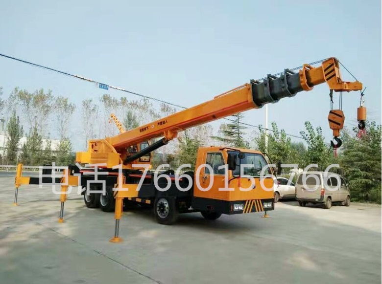 龍昕自制20噸汽車起重機       油電兩用    高效節能   多功能性示例圖2