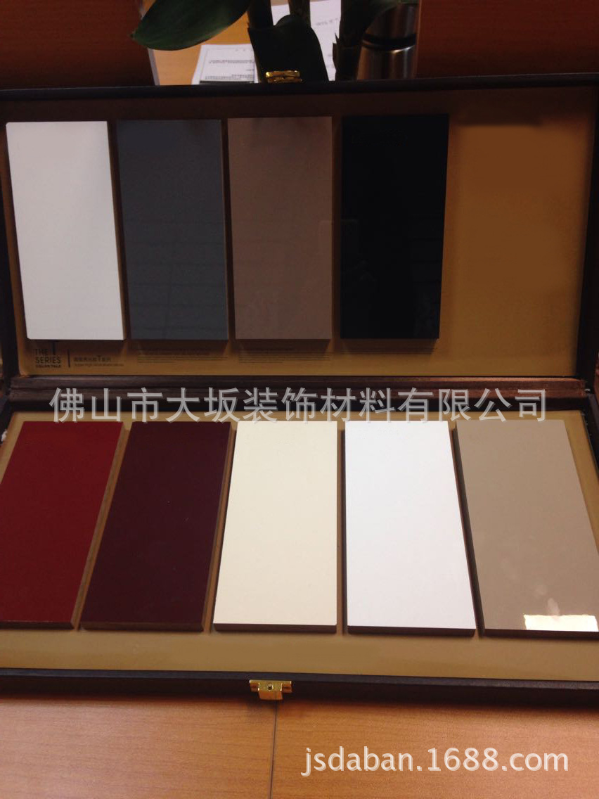 廠家供應(yīng)高光PETG櫥柜門板 廠家定做柜門 耐酸堿腐蝕 環(huán)保熱賣示例圖7