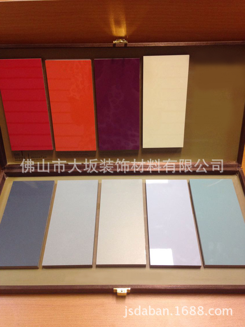 廠家供應(yīng)高光PETG櫥柜門板 廠家定做柜門 耐酸堿腐蝕 環(huán)保熱賣示例圖8