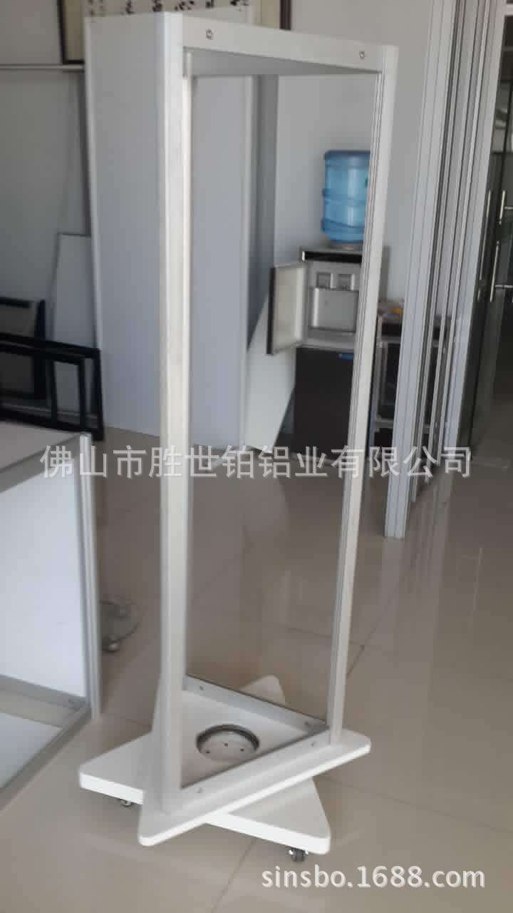 智能鎖旋轉展示架配萬向滑輪五金拉手專用展覽架參展便攜3角展架示例圖7