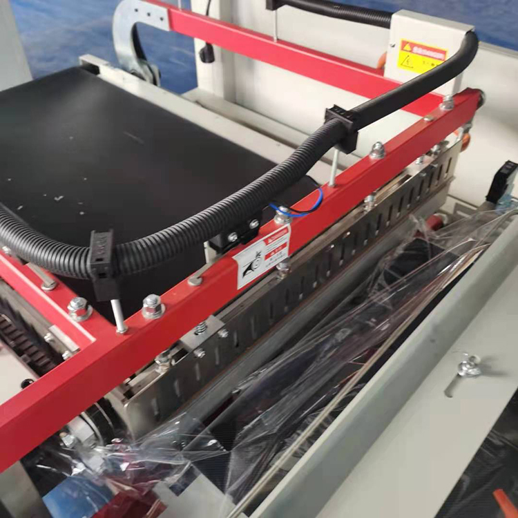 全自動套膜二合一封切收縮機 連續式封口包膜機 廠家供應 博鋒 全自動套膜封切打包機