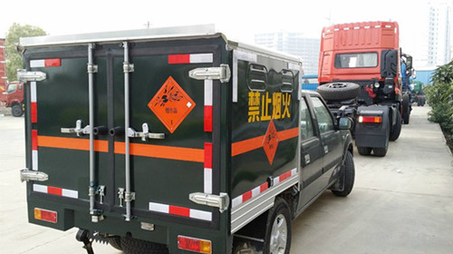 安順火工品運(yùn)輸車(chē)生產(chǎn)廠家 東宇 火工品運(yùn)輸車(chē)生產(chǎn)廠家