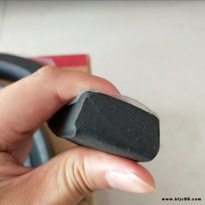 密封橡膠止水條 膨脹橡膠條 遇水膨脹止水條  龍翔 型號(hào)齊全  整箱出售