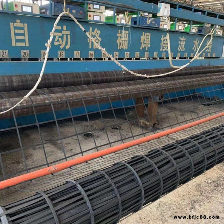 土工格柵 山東山海 鋼塑土工格柵 鋼絲格柵 加筋格柵 生產廠家 現貨銷售