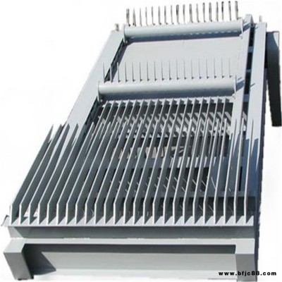 耀禹熱賣 機(jī)械格柵清污機(jī) 細(xì)格柵耙齒清污機(jī) 用途和特點(diǎn)