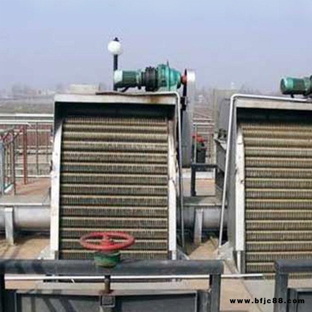 廠家直銷 回旋式格柵除渣機 機械格柵電動清污機 環(huán)保 除污 自凈