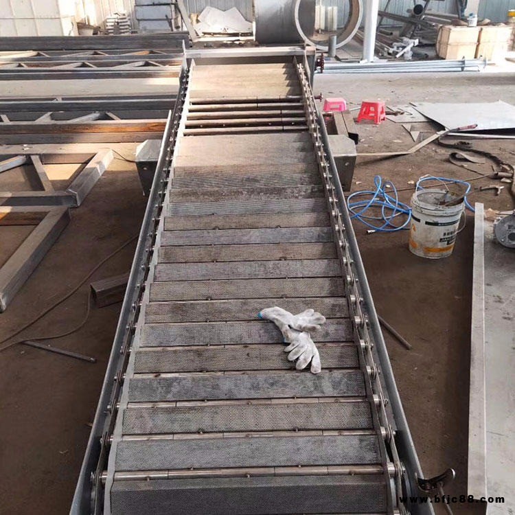 不銹鋼格柵清污機 回轉式格柵清污機 格柵清污機 抓斗式格柵機 防護效果好  鼎禹水利