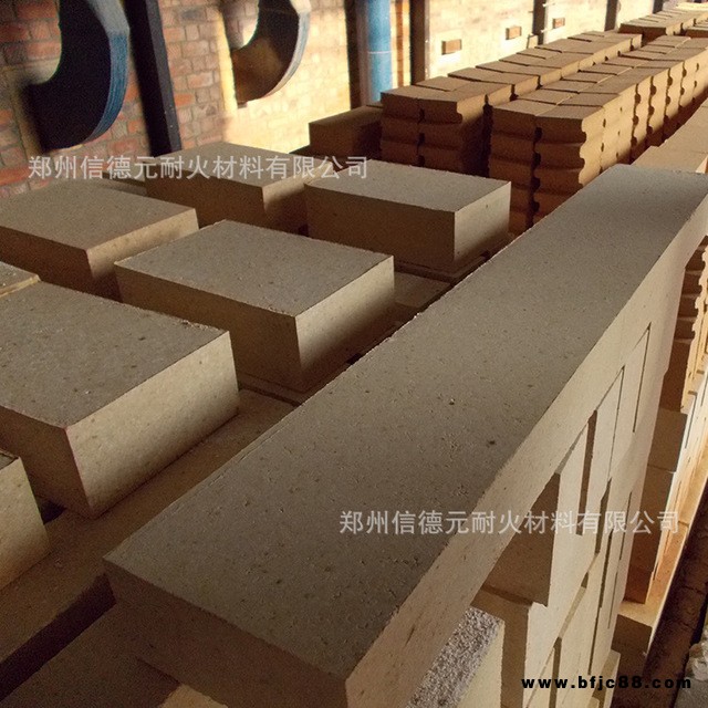 二級高鋁磚 平枚磚 新密耐火磚廠家直銷 T-3標(biāo)磚 現(xiàn)貨供應(yīng) 信德元耐材