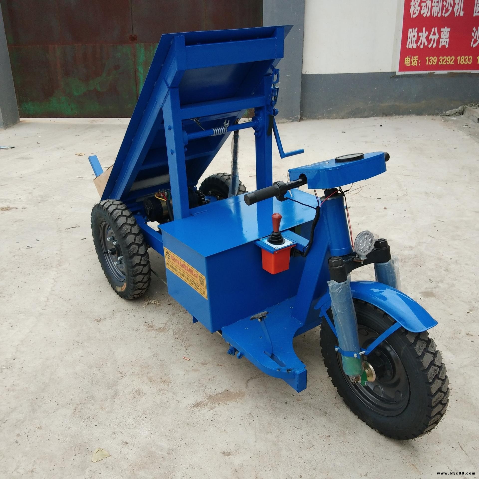 協豐機械 XF-08可進電梯電動拉磚三輪車廠家 騎行電動背磚車 磚窯廠電動平板車 工地電動運磚車價格