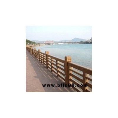 成都仿木欄桿  金典 水泥仿木欄桿定制 池塘河邊防護(hù)水泥圍欄 庭院裝飾仿木色護(hù)欄 耐腐蝕 仿木水泥欄桿