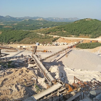 優質砂石骨料生產線 方解石制沙生產線 風化砂石破碎生產線流程 石料生產線整套設備 金屬礦石破碎生產線