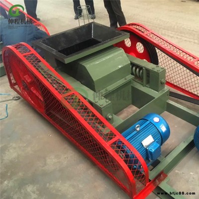 小型石英砂齒輥擠壓碎石機(jī) 石料廠用砂石破碎機(jī) 對輥式巖石破碎機(jī)