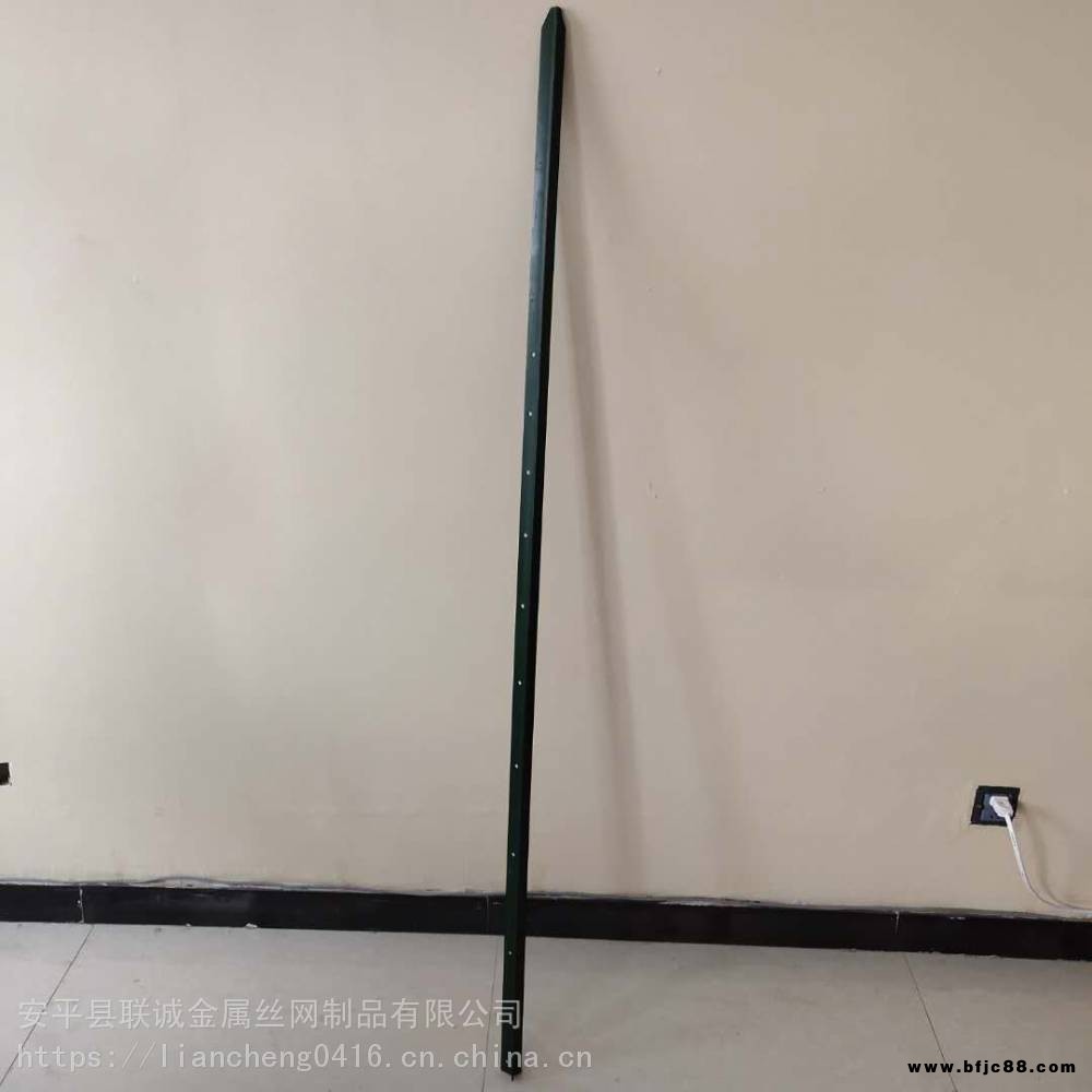 牛欄網立柱y型立柱三角疙瘩柱廠家養牛專用柱
