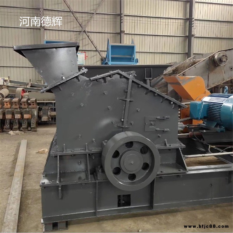 石料場破碎機(jī) 德輝大理石移動液壓開箱破碎機(jī) 錘頭壽命長配套功率小