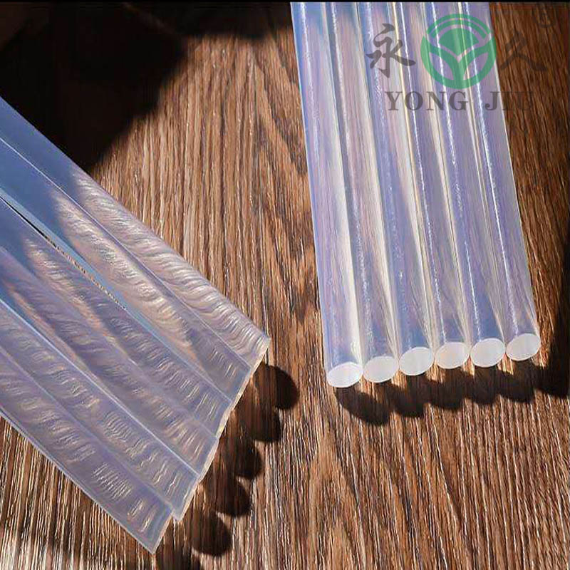 六鷹 安徽銅陵環(huán)保無味熱熔膠塊夏季快干熱熔膠棒供應商