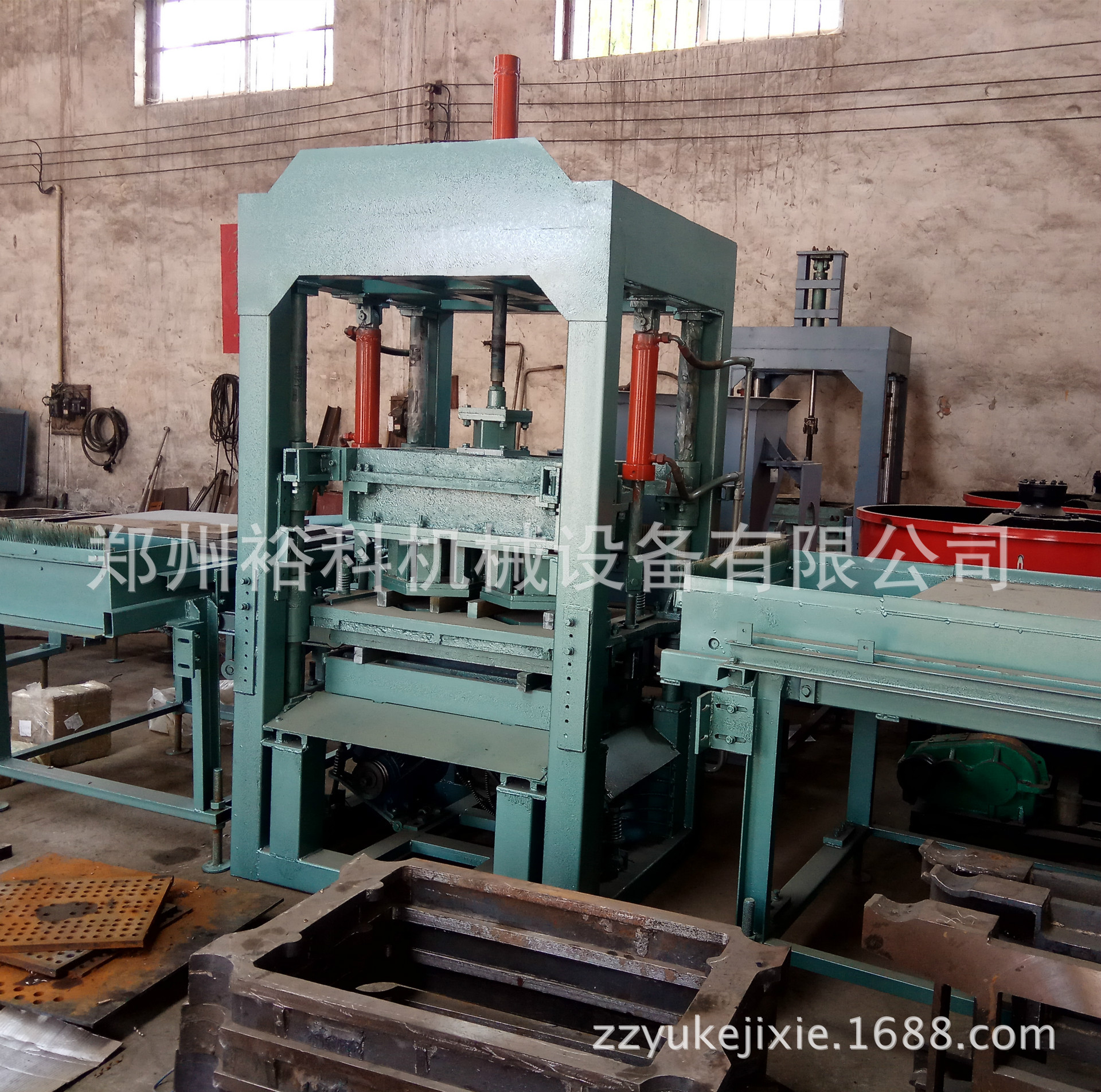 廠家直銷4-25新型水泥免燒磚設備 水泥砌塊磚機 水泥免燒制磚設備示例圖4