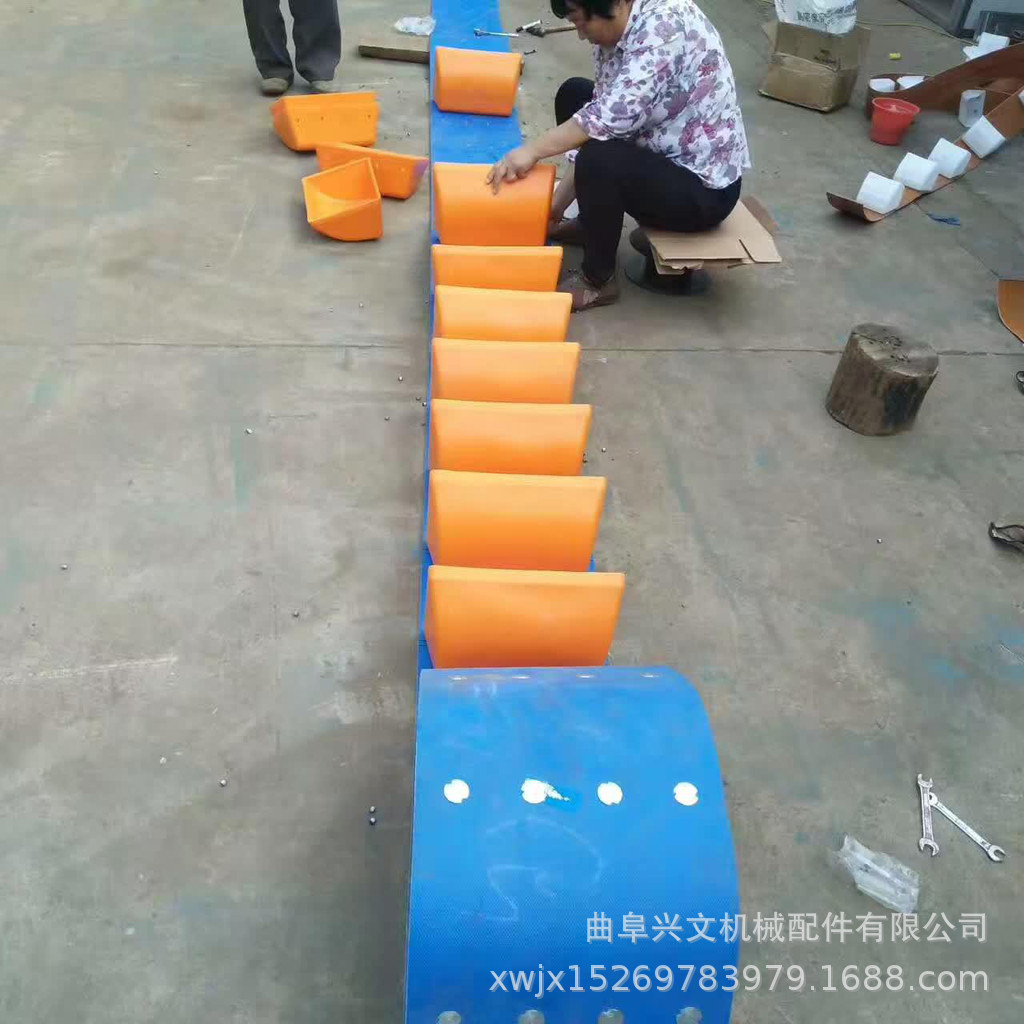 藍色皮帶PVC挖斗