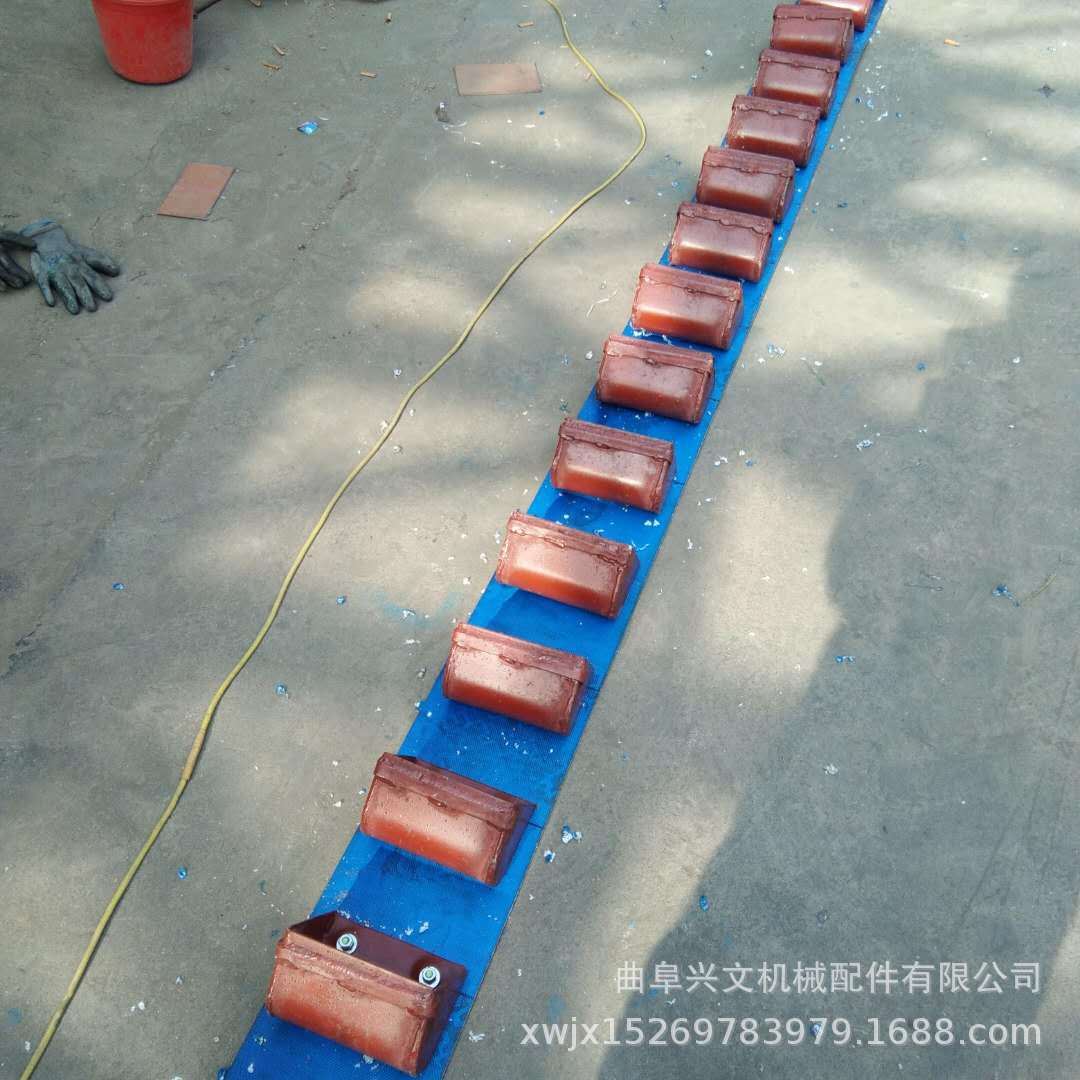 石灰塊裝罐斗式提升機.jpg