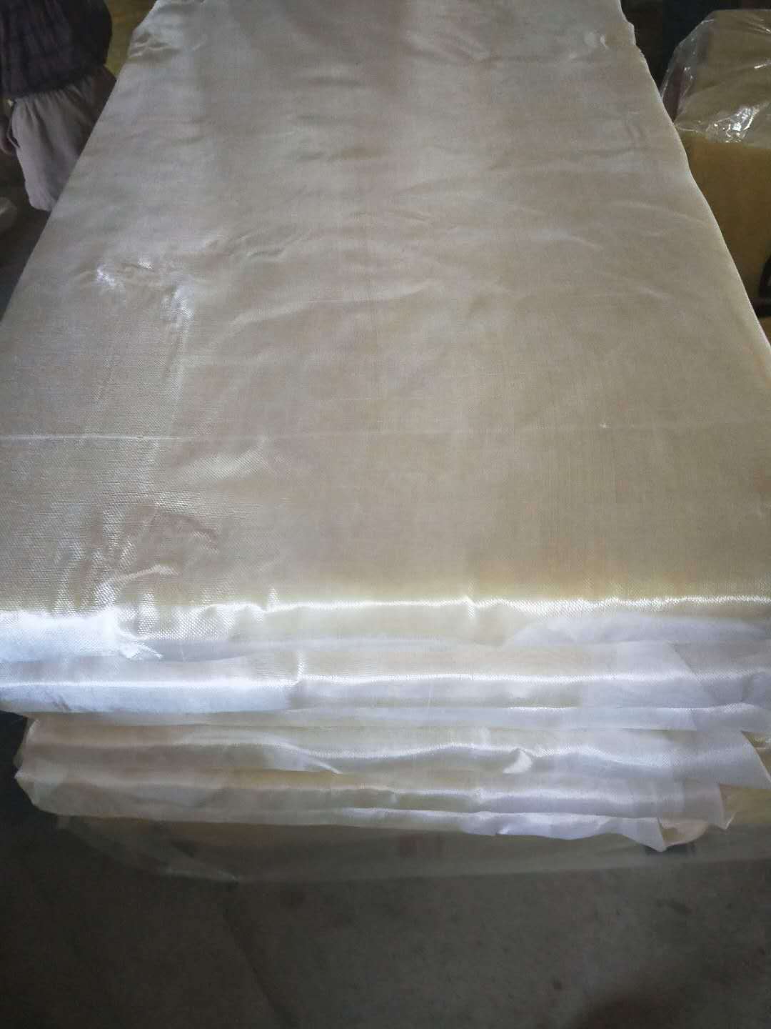 華美玻璃棉板的價(jià)錢(qián) 包白色布玻璃棉板 縫玻璃絲布玻璃棉板價(jià)格示例圖2